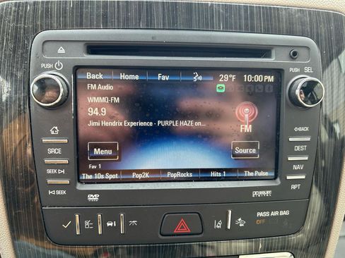 Used 2015 Chevrolet Traverse LTZ image 25