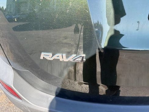 Used 2013 Toyota RAV4 XLE AWD/4WD image 5