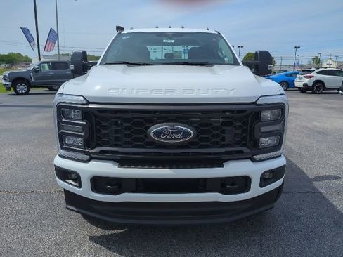 New 2026 Ford F250 4x4 Crew Cab Super Duty image 3
