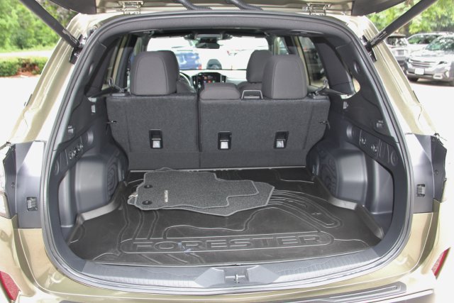 Used 2026 Subaru Forester Premium AWD/4WD image 33