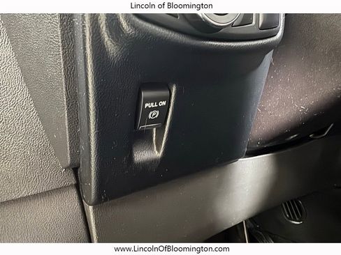 Used 2016 Lincoln MKX Select w/ Select Plus Package AWD/4WD image 37