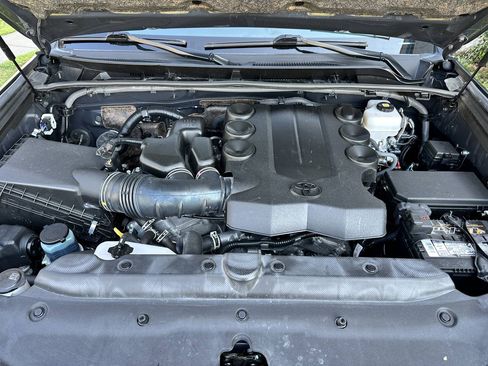 Used 2024 Toyota 4Runner TRD Off-Road Premium w/ Off Road Premium Plus Package AWD/4WD image 15