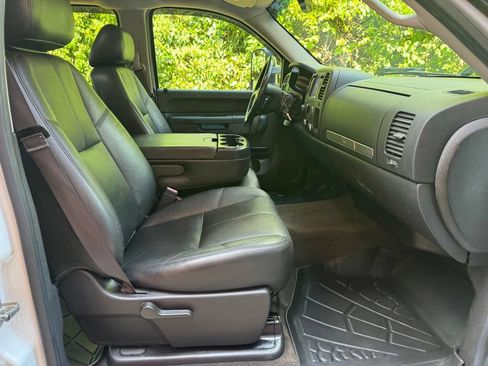 Used 2013 Chevrolet Silverado 3500 LT w/ Custom Sport Truck Package AWD/4WD image 28