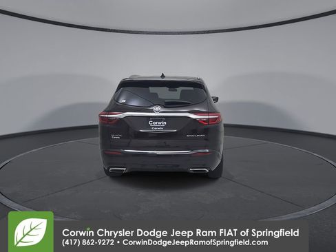 Used 2018 Buick Enclave Essence FWD image 13