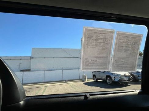 Used 2020 Toyota Sienna SE image 38