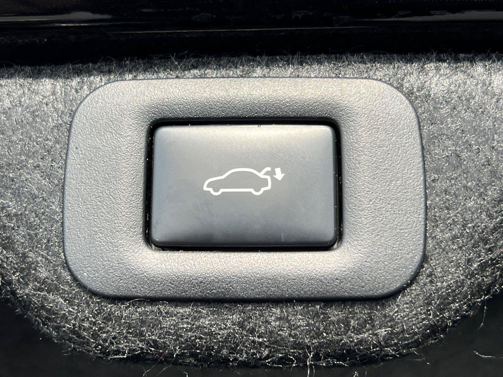 Certified 2024 Lexus ES 350 F Sport w/ Accessory Package (Z2) FWD image 19
