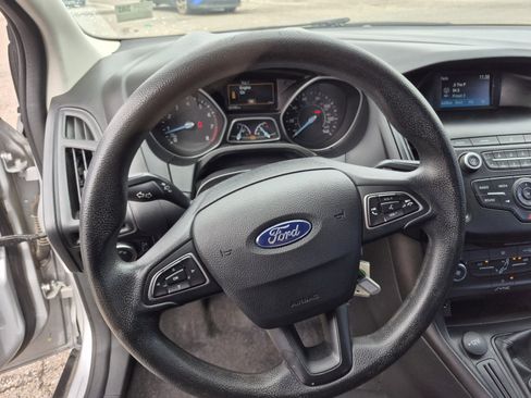 Used 2018 Ford Focus S FWD image 9
