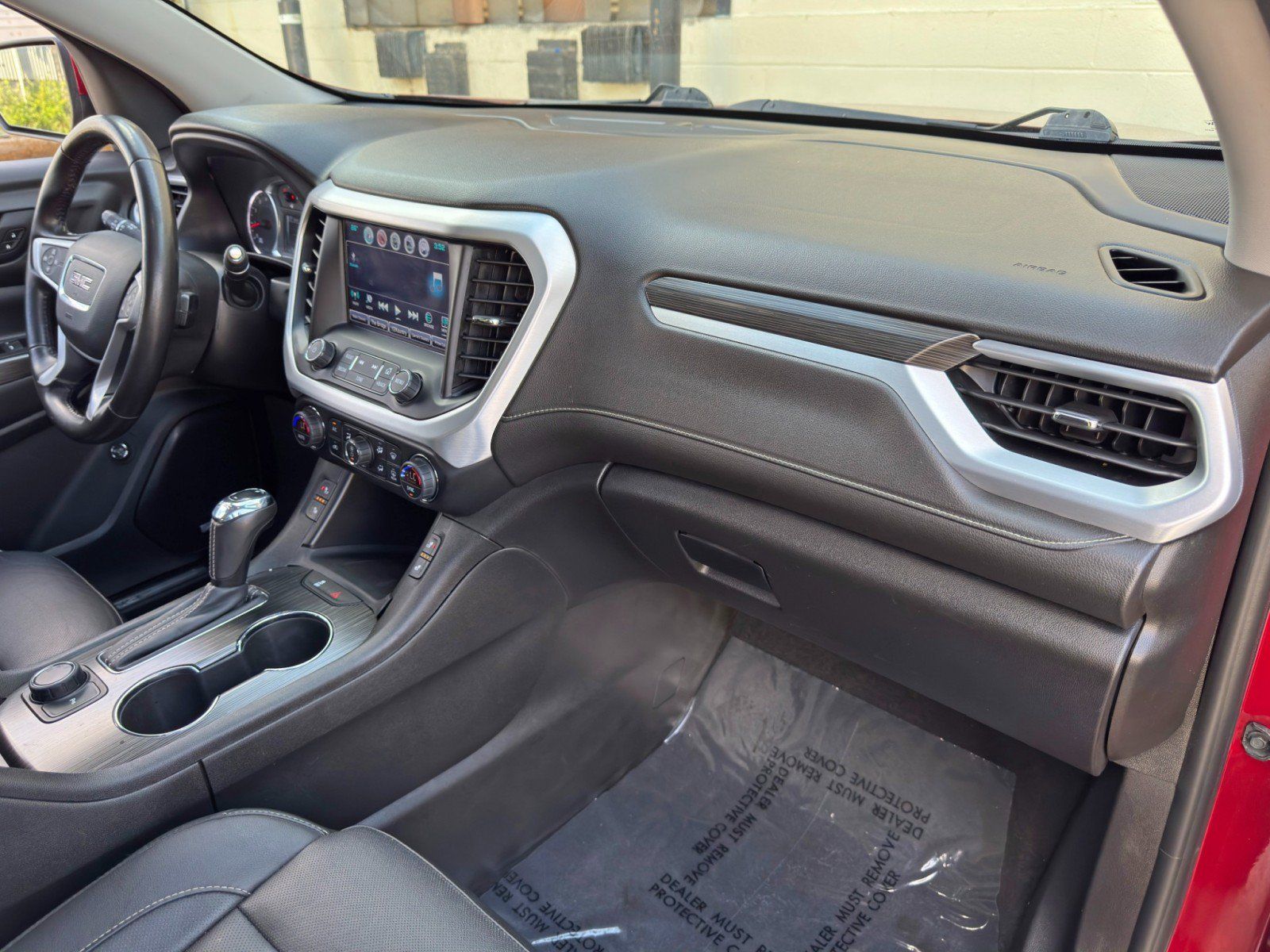Used 2019 GMC Acadia SLT FWD image 13