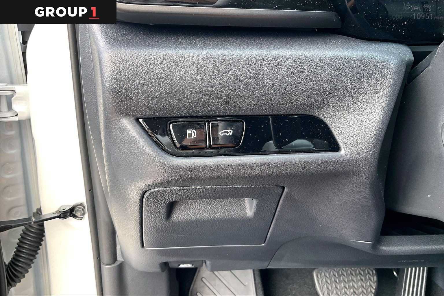 Used 2025 Lexus NX 250 FWD w/ Accessory Package (2T) image 33