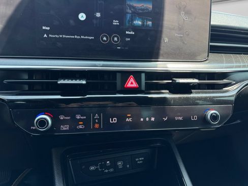 Used 2025 Kia K5 GT-Line w/ GT-Line Premium Package FWD image 14