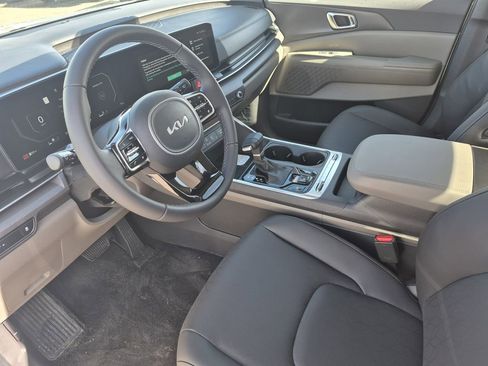New 2026 Kia Carnival SX FWD image 10