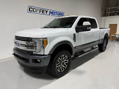 Used 2017 Ford F350 Lariat w/ Lariat Ultimate Package image 2