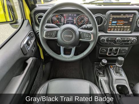 Used 2023 Jeep Wrangler Unlimited Sahara AWD/4WD image 17