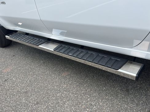 Used 2025 Chevrolet Silverado 2500 LT w/ Convenience Package image 30