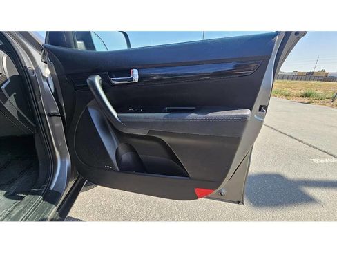 Used 2013 Kia Sorento EX w/ Premium Plus Pkg image 25