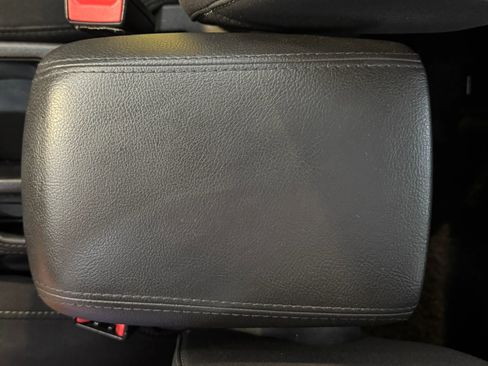 Used 2017 Ford Focus SE FWD image 20