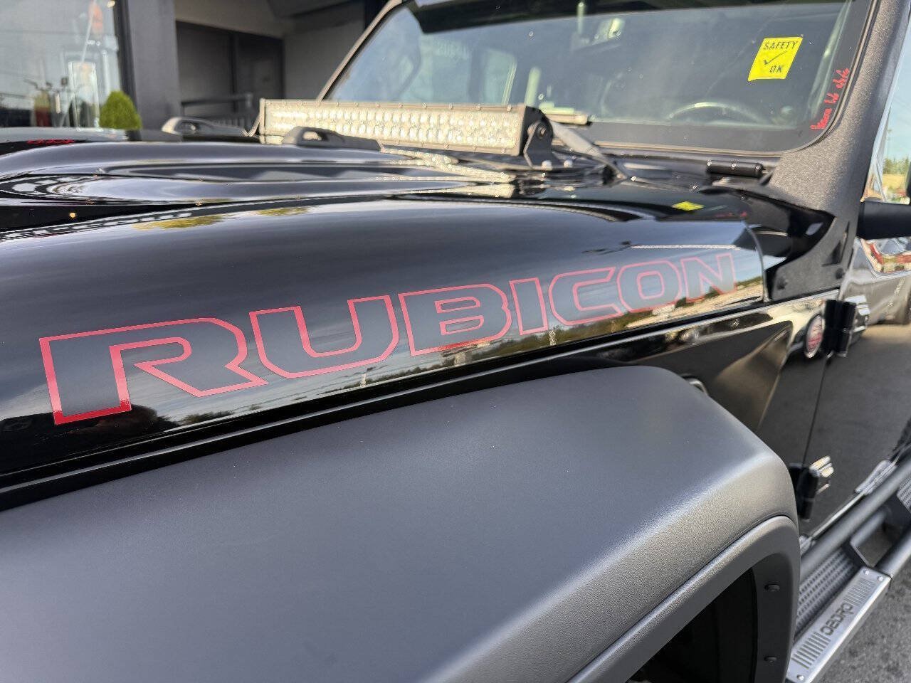 Used 2018 Jeep Wrangler Unlimited Rubicon AWD/4WD image 14