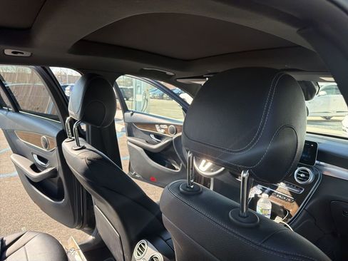 Used 2020 Mercedes-Benz GLC 300 4MATIC image 76