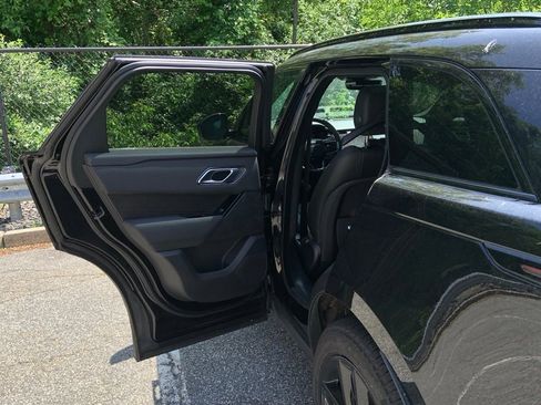 Certified 2025 Land Rover Range Rover Velar Dynamic SE image 14