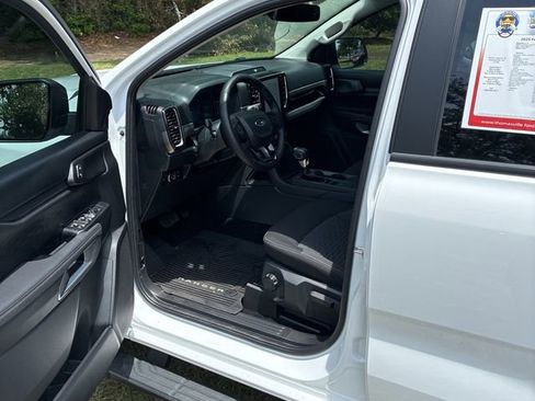 Used 2025 Ford Ranger XLT w/ FX4 Off-Road Package AWD/4WD image 6