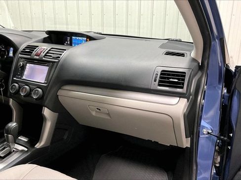 Used 2015 Subaru Forester 2.5i Limited AWD/4WD image 16