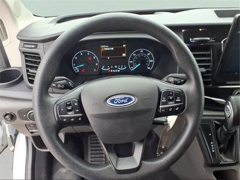 Used 2023 Ford Transit 350 XLT image 18