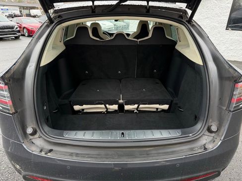 Used 2018 Tesla Model X 75D image 5