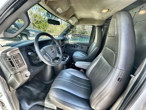 Certified 2023 GMC Savana 2500 w/ Driver Convenience Package image 19