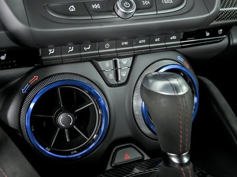 Used 2021 Chevrolet Camaro ZL1 image 36