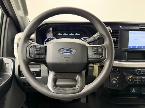 Used 2025 Ford F250 XLT image 25