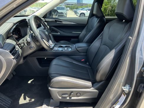 Used 2024 INFINITI QX60 Luxe w/ Performance Audio Package FWD image 7