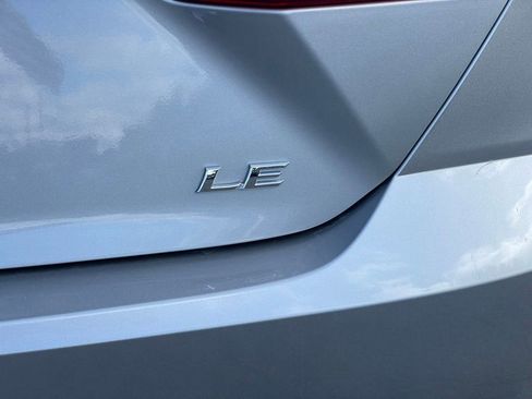 Used 2025 Toyota Camry LE image 30