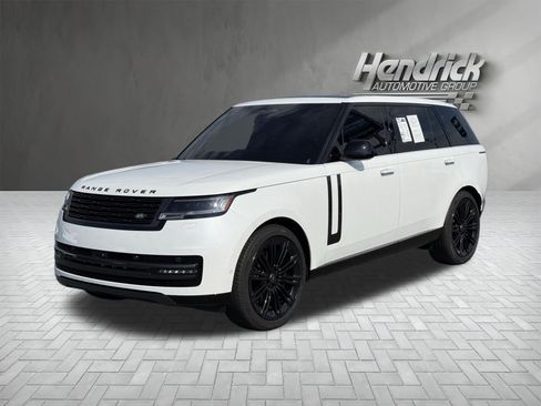 Used 2025 Land Rover Range Rover Long Wheelbase SE AWD/4WD image 5