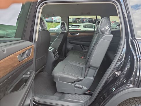 New 2026 Volkswagen Atlas SE image 21