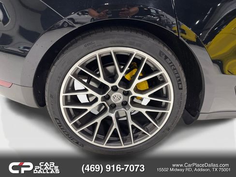 Used 2021 Porsche Macan AWD/4WD image 46