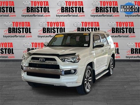 Used 2017 Toyota 4Runner Limited image 8