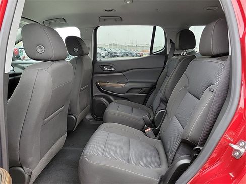 Used 2023 GMC Acadia SLE w/ Driver Convenience Package image 13