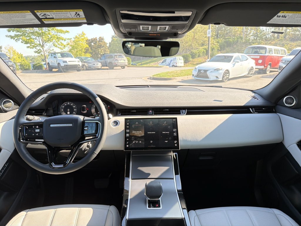 Used 2026 Land Rover Range Rover Evoque S AWD/4WD image 19