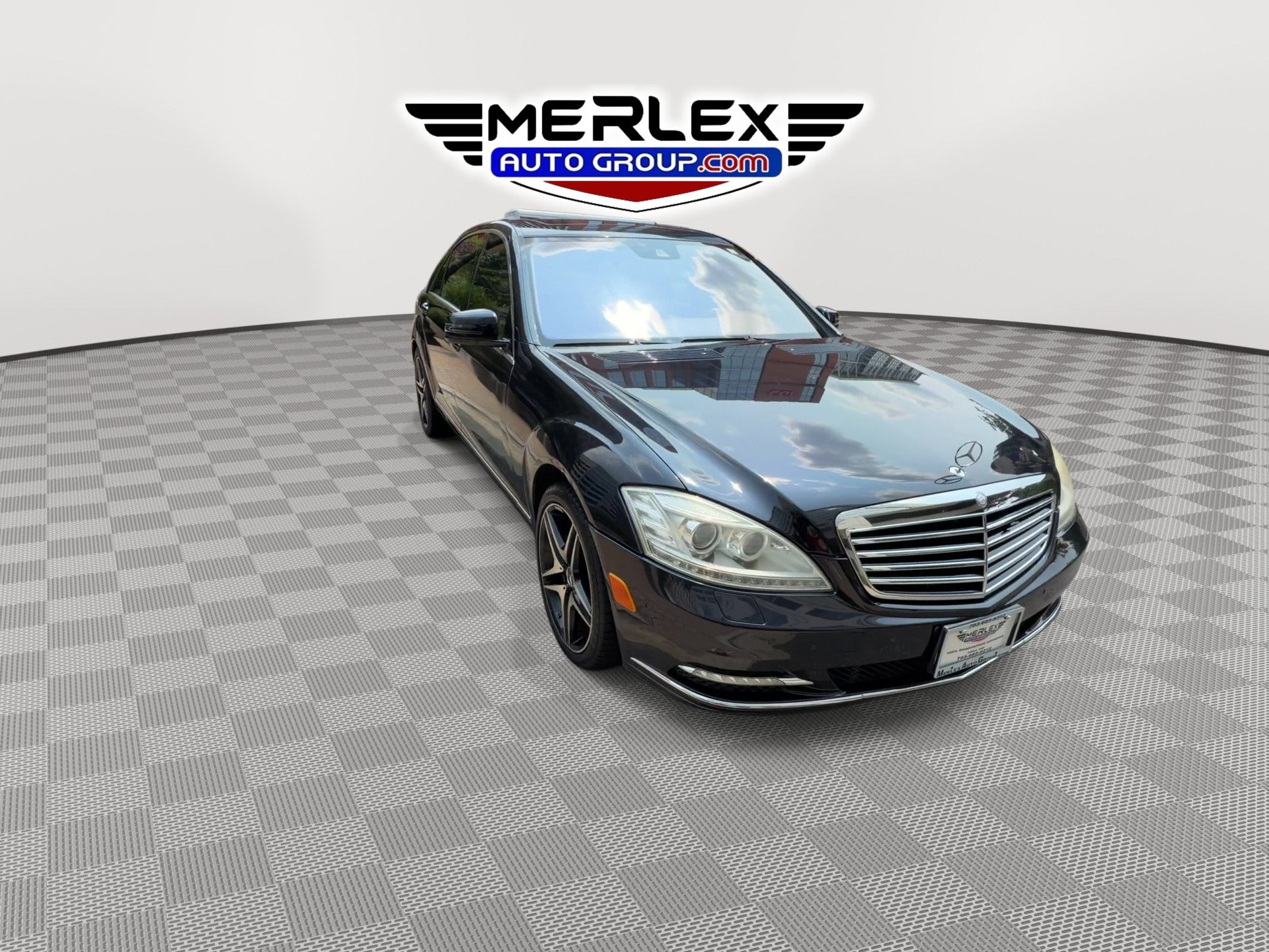 Used 2010 Mercedes-Benz S 550 image 2
