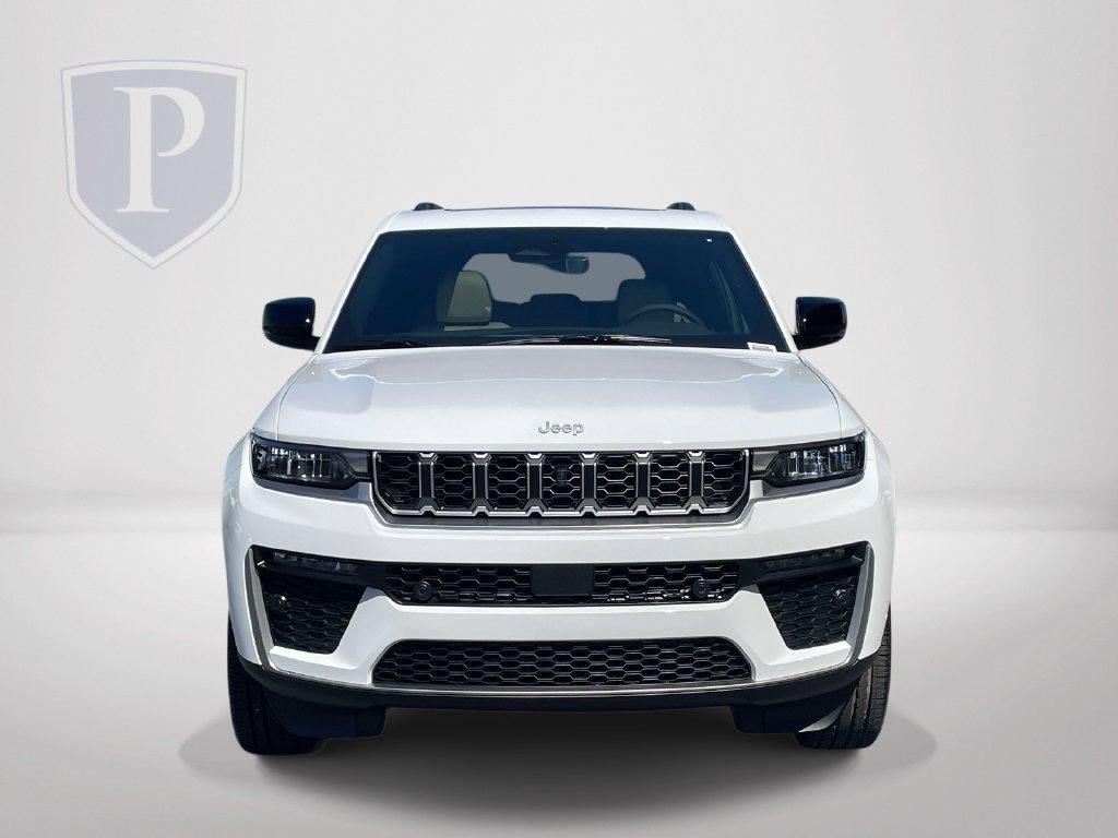 New 2027 Jeep Grand Cherokee Limited AWD/4WD image 3
