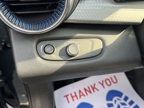 New 2026 Chevrolet Trax LT image 13