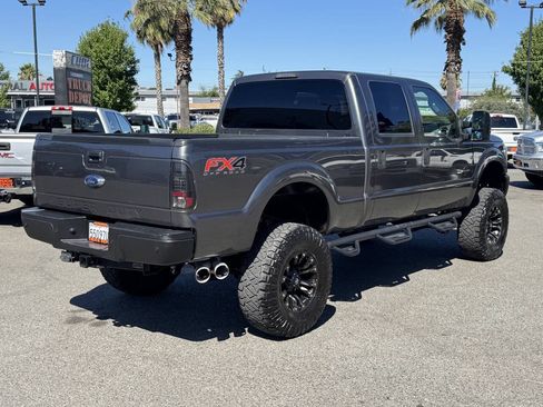 Used 2015 Ford F250 XLT w/ XLT Value Package AWD/4WD image 7