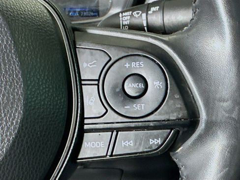 Used 2022 Toyota Corolla SE FWD image 17