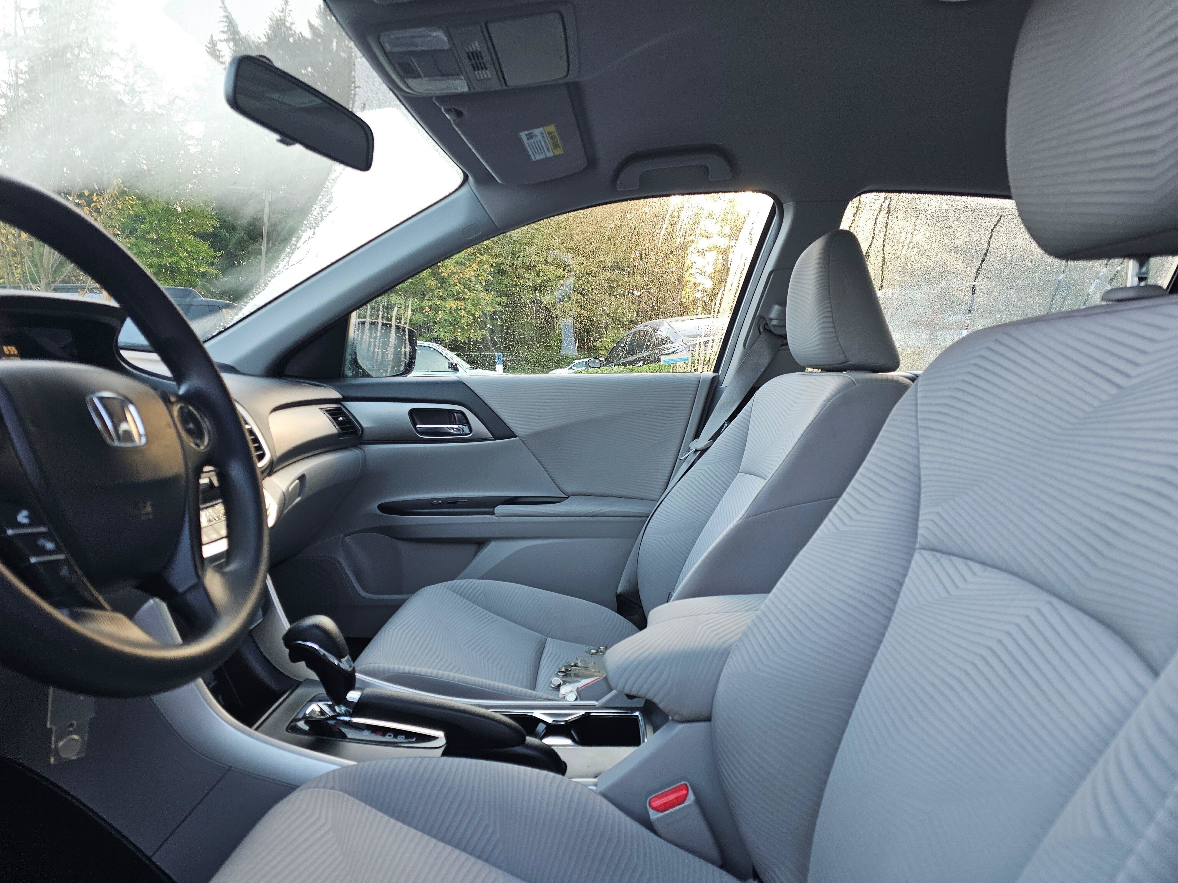 Used 2015 Honda Accord LX image 24