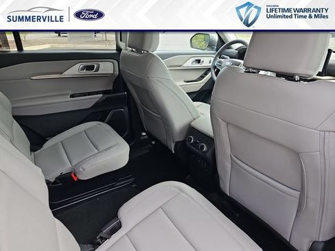 New 2026 Ford Explorer Active w/ Active Comfort Package RWD image 13
