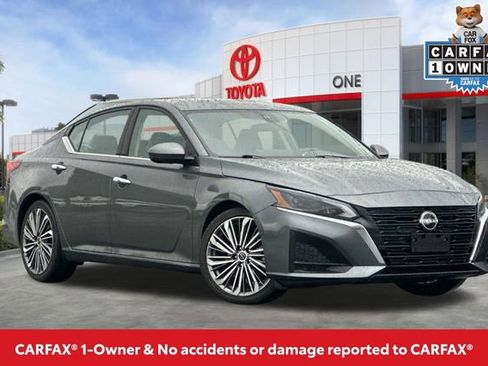 Used 2023 Nissan Altima 2.5 SL image 2