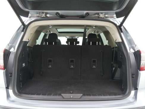 Used 2020 Subaru Ascent Limited w/ Technology Package image 18