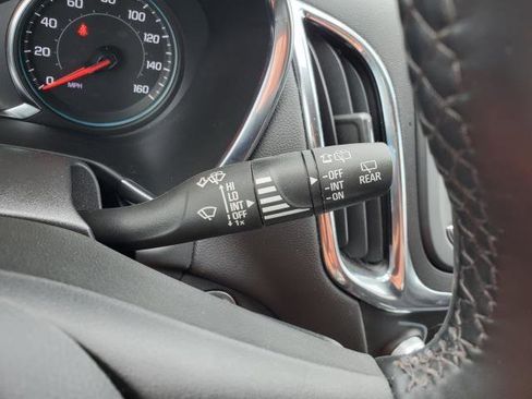 Used 2023 Chevrolet Equinox LT image 14