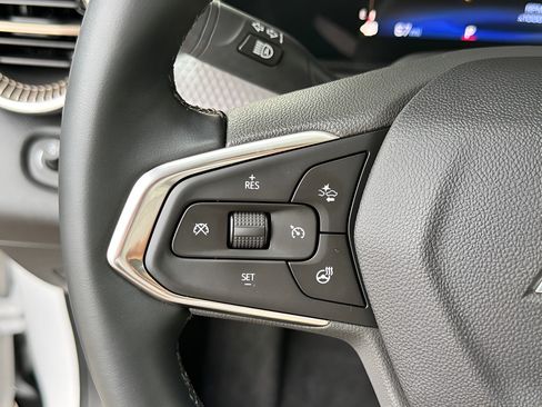 Used 2025 Chevrolet Trax ACTIV w/ Driver Confidence Package FWD image 23