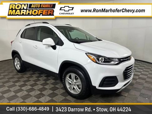 Used 2022 Chevrolet Trax LT w/ LT Convenience Package image 1